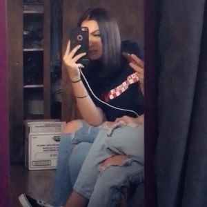 Meet your Posher, Briana